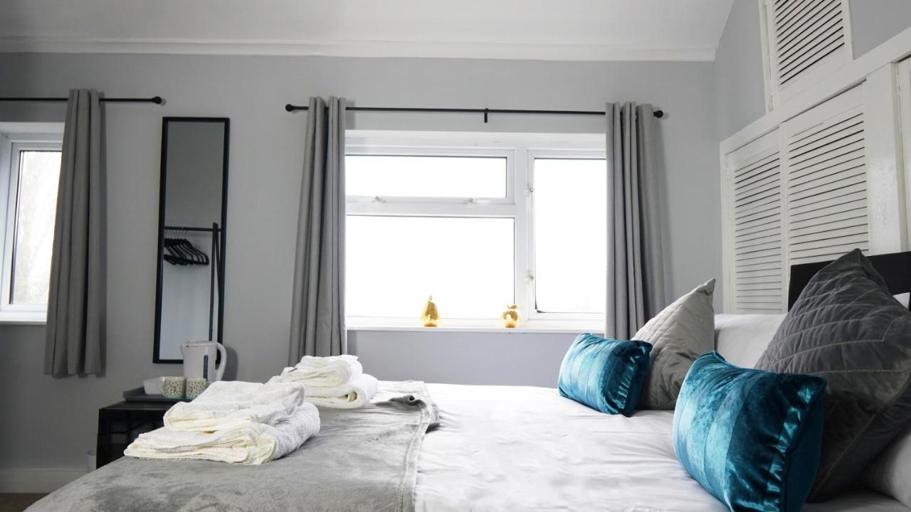 Portobello House - Four Bedroom House Perfect For Contractors - Sleeps 6 - Free Parking Wolverhampton Extérieur photo