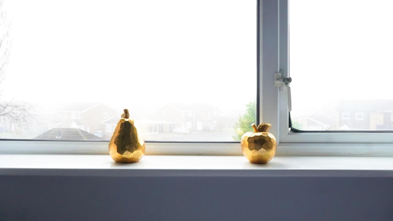Portobello House - Four Bedroom House Perfect For Contractors - Sleeps 6 - Free Parking Wolverhampton Extérieur photo