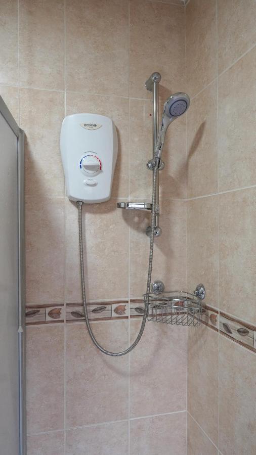 Portobello House - Four Bedroom House Perfect For Contractors - Sleeps 6 - Free Parking Wolverhampton Extérieur photo