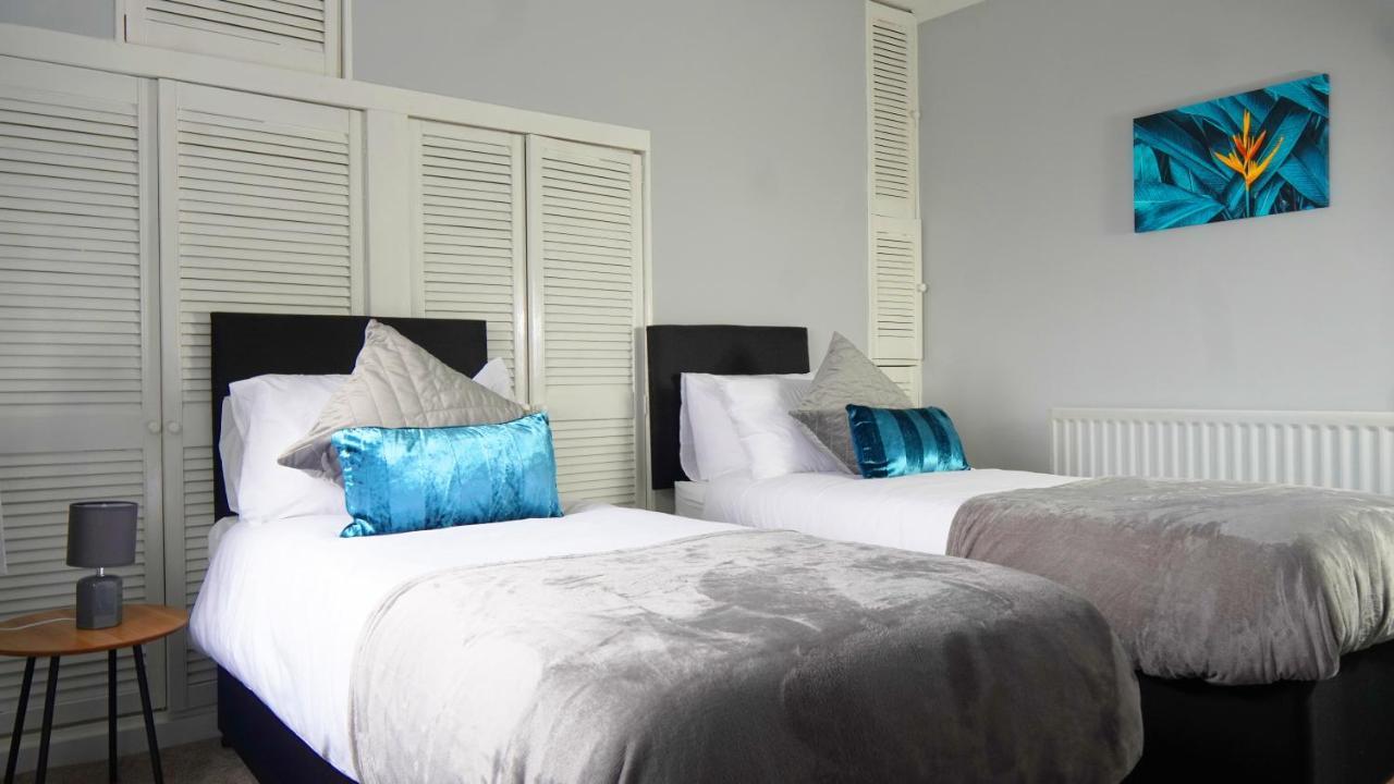 Portobello House - Four Bedroom House Perfect For Contractors - Sleeps 6 - Free Parking Wolverhampton Extérieur photo