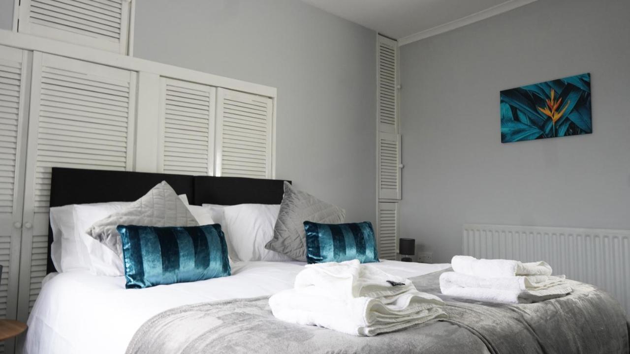 Portobello House - Four Bedroom House Perfect For Contractors - Sleeps 6 - Free Parking Wolverhampton Extérieur photo
