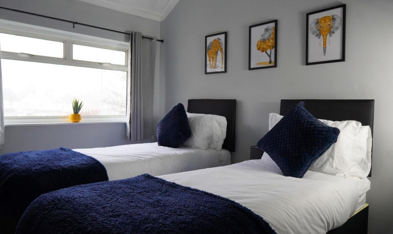 Portobello House - Four Bedroom House Perfect For Contractors - Sleeps 6 - Free Parking Wolverhampton Extérieur photo
